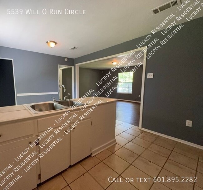 Building Photo - 5539 Will O Run Cir