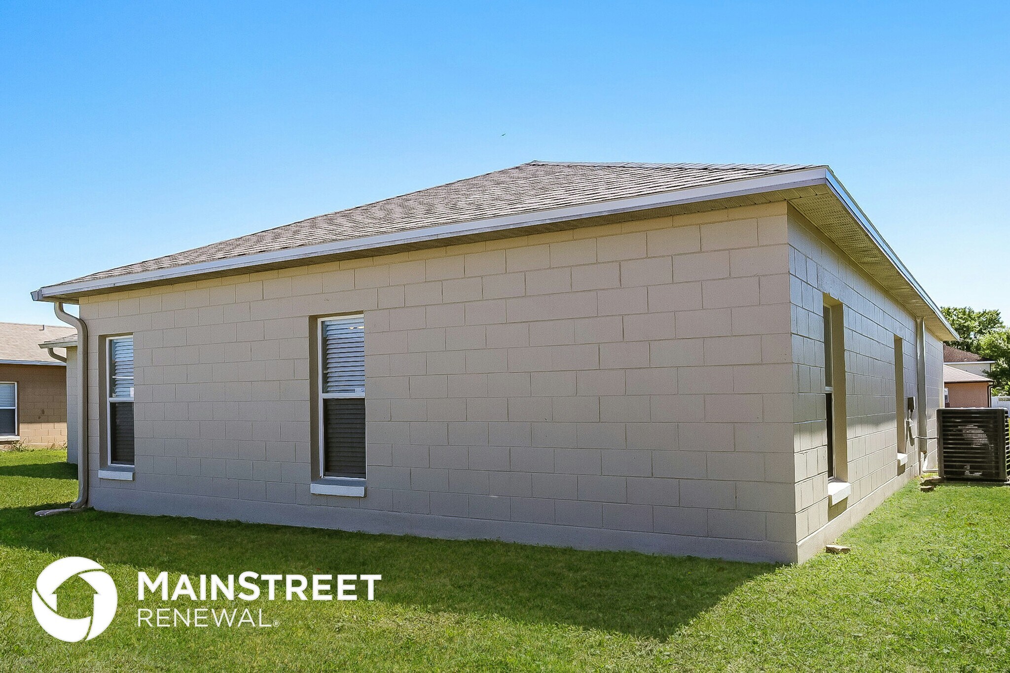 Building Photo - 446 Spike Ct