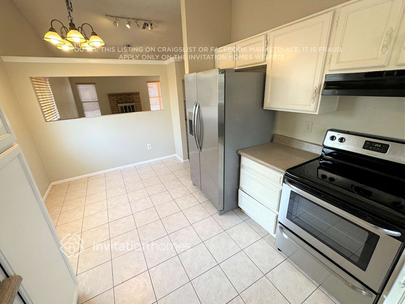 Building Photo - 1615 W Curry Dr