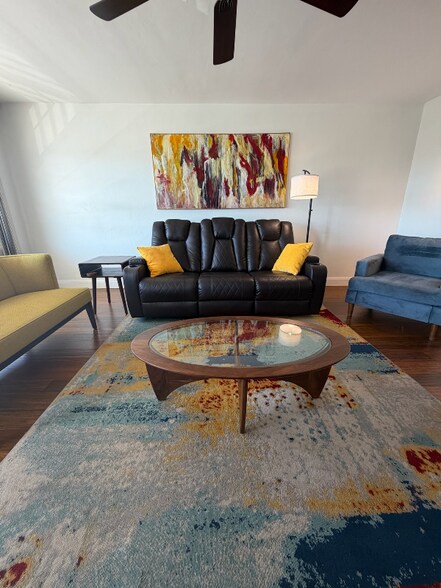 Building Photo - 6161 Gulf Winds Dr