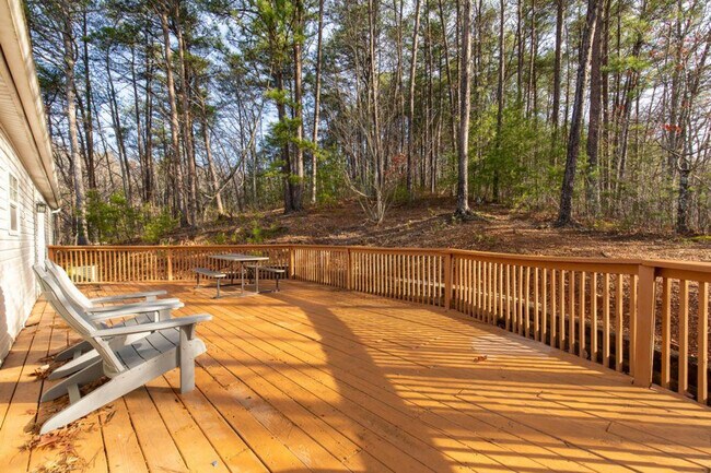 Building Photo - 1009 Sumac Ct