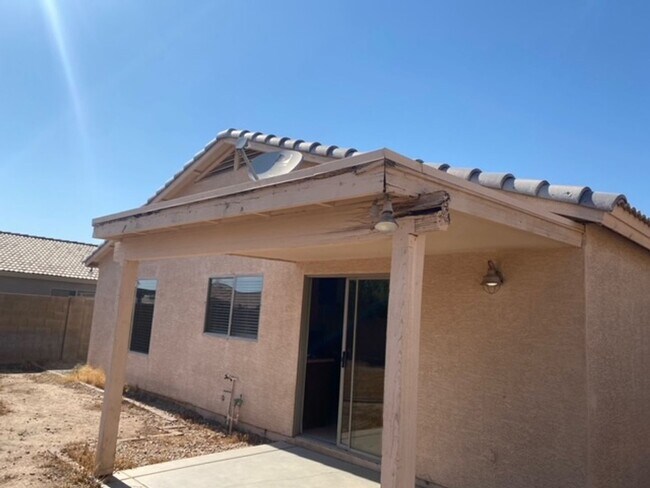 Building Photo - Flag Homes - 012