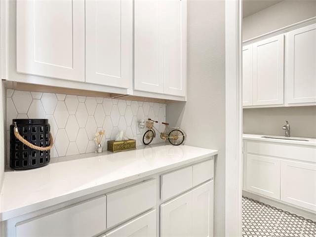 Building Photo - 5910 Enclave Dr