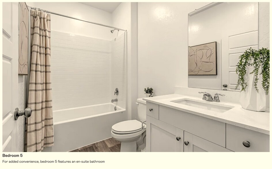 Building Photo - 4454 Buckingham Ave