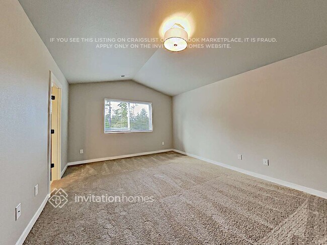 Building Photo - 11211 14th Pl SE