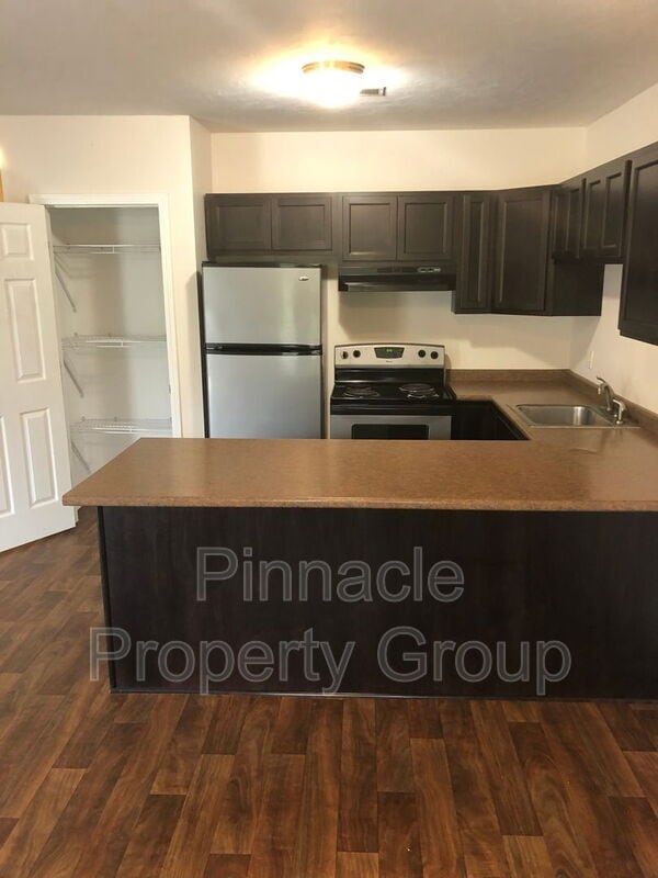 Building Photo - 7203 Maple Valley Rd