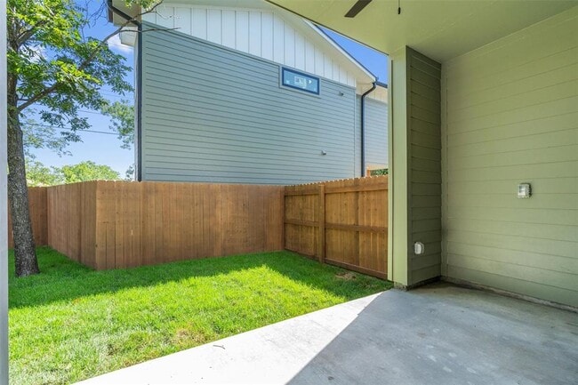 Building Photo - 1402 Beckett St