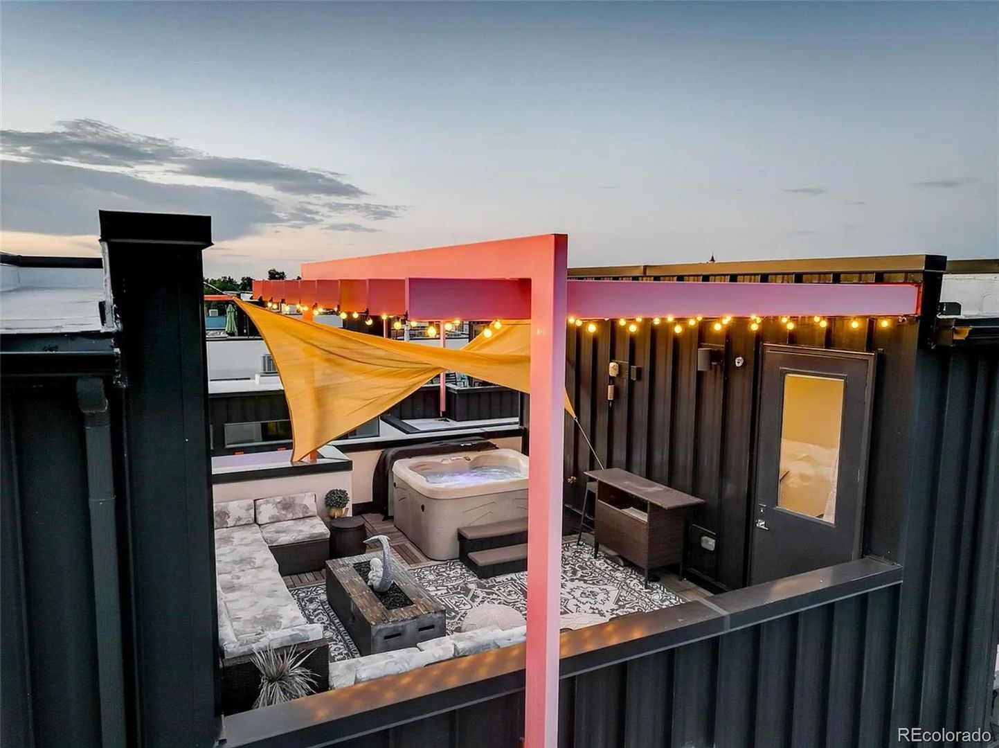 Building Photo - 3030 Wilson Ct