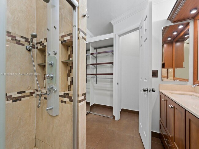 Building Photo - 9941 Costa Del Sol Blvd