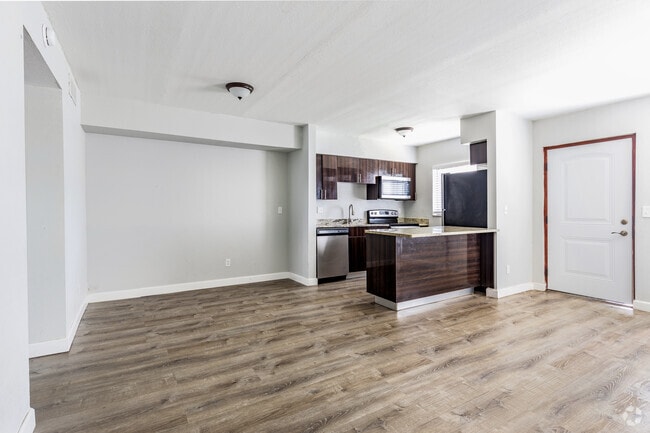 1BR, 1BA - 711SF - Pearl Cove Apartments