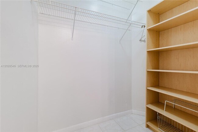 Building Photo - 1482 Springside Dr