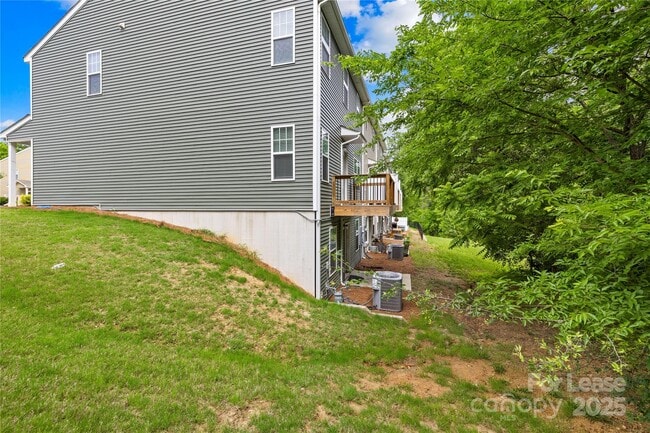 Building Photo - 6519 Revolutionary Trail