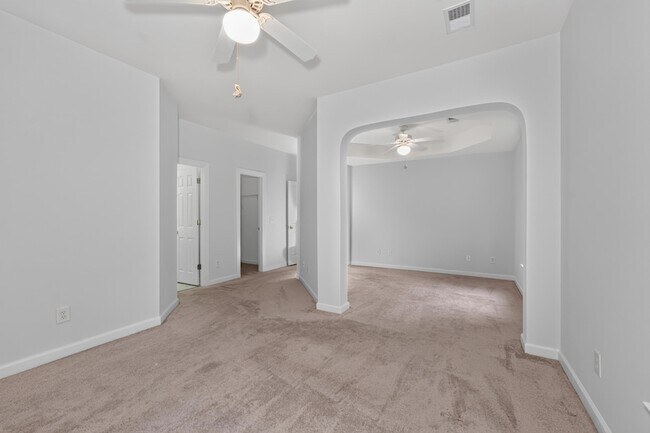 Building Photo - 1201 Grove Park Dr