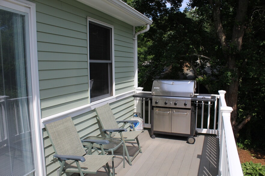 Building Photo - 14 Aroostook Trl
