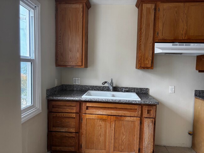 Kitchen 2 - 3740 W Slauson Ave