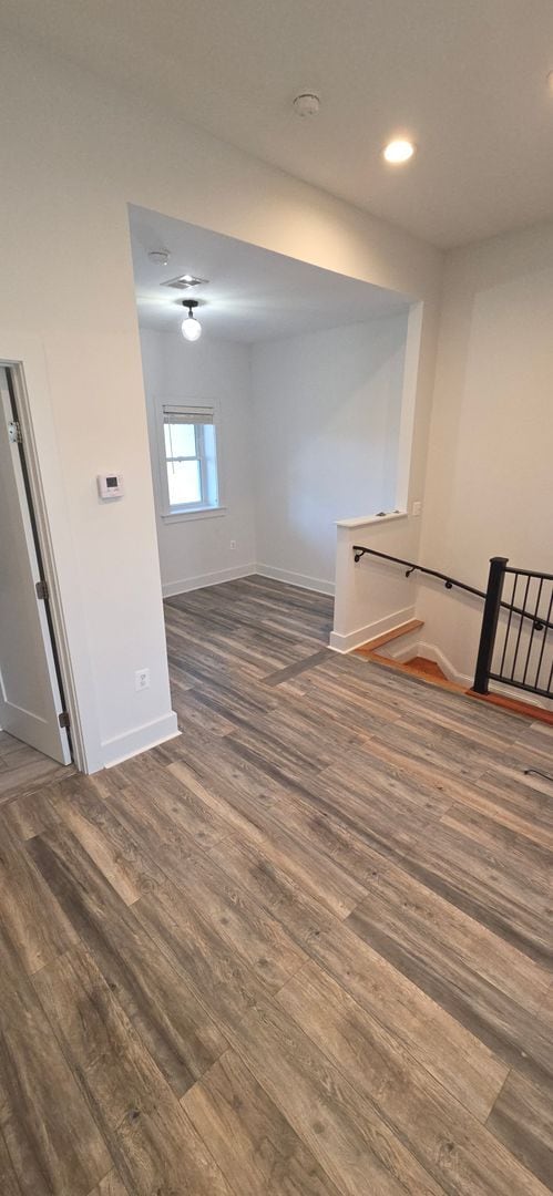 Building Photo - 126 6th St NE