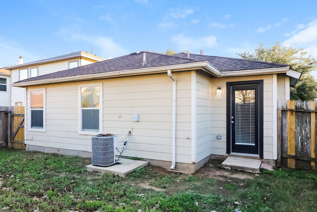 Building Photo - 20746 Desert Shadows Ln