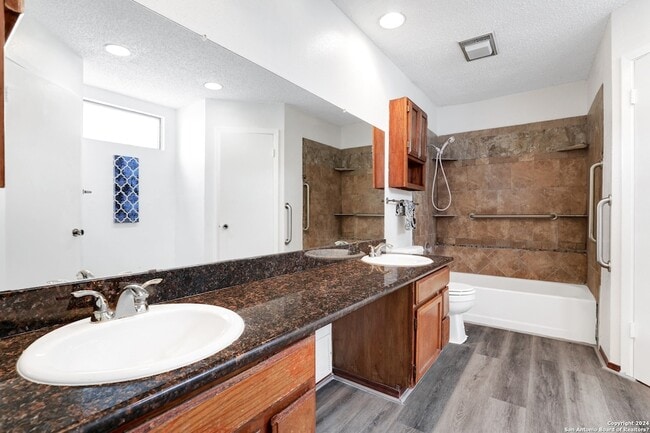 Building Photo - 6943 Sunshine Tree Dr