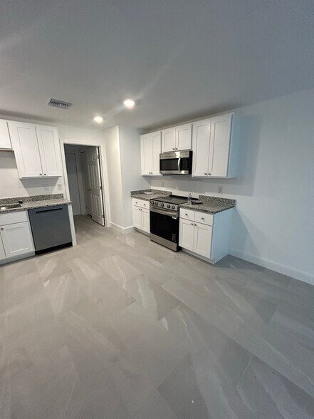 Building Photo - 2175 South St