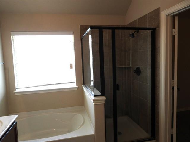 Building Photo - 1311 Fox Glen Trail