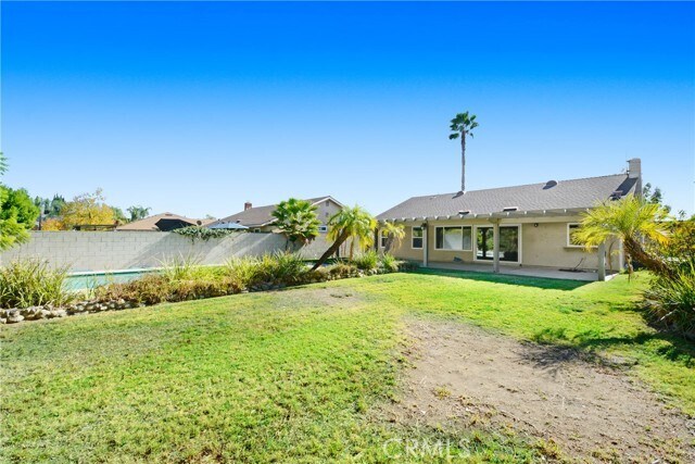 Building Photo - 10346 Alta Loma Dr