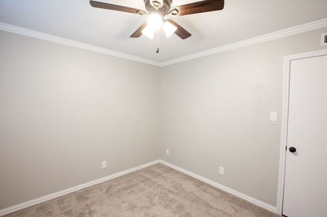 Building Photo - 5713 Baker Dr