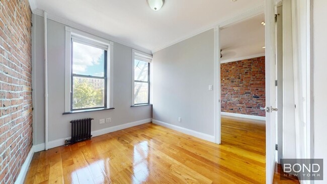 Building Photo - 179 Essex St
