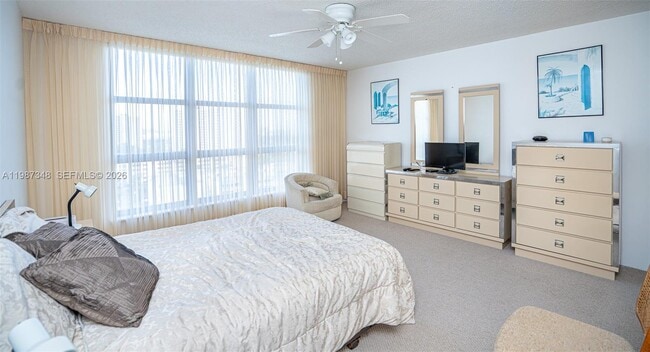 Building Photo - 3530 Mystic Pointe Dr