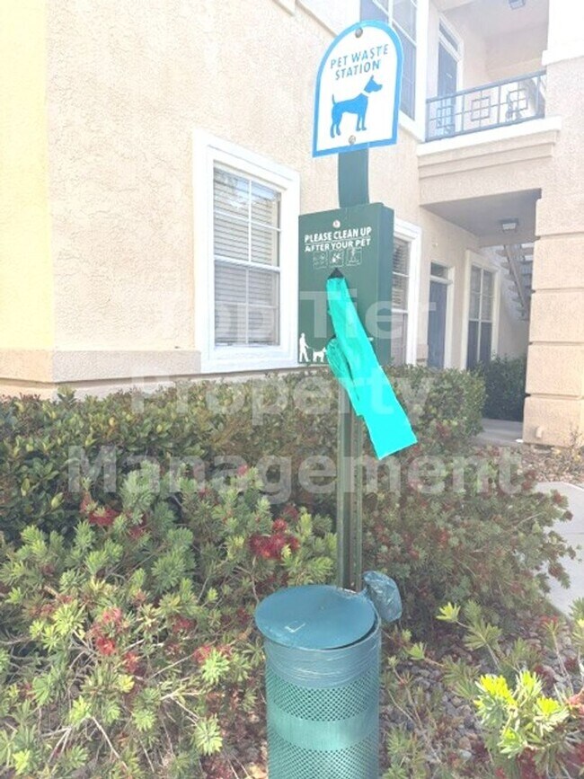 Building Photo - ***Dual-Primary 2 bed / 2 bath Condo in Carmel Valley - Available NOW***