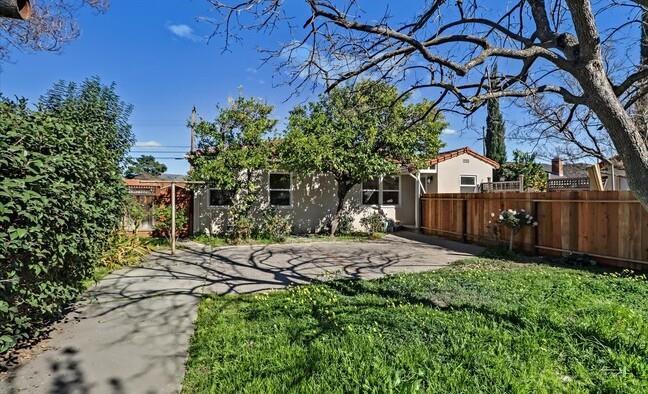 Building Photo - 747 N 18th St