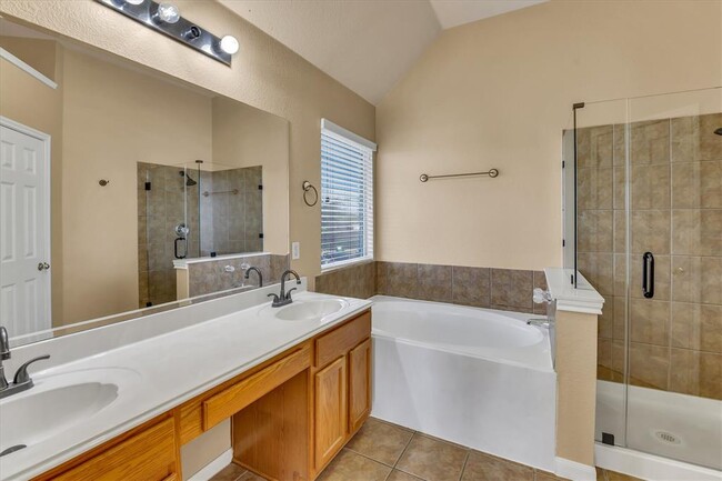 Building Photo - 2132 Faldo Ln