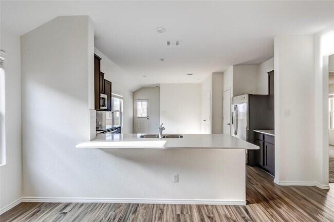 Building Photo - 545 Greatest Gift Wy