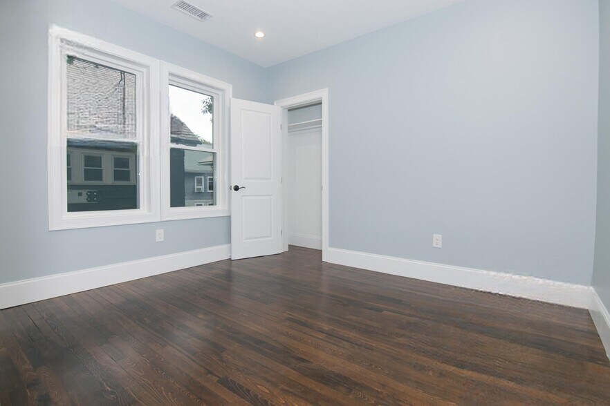 Building Photo - 183 Tremont St