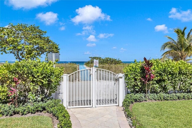 Building Photo - 9455 Collins Ave