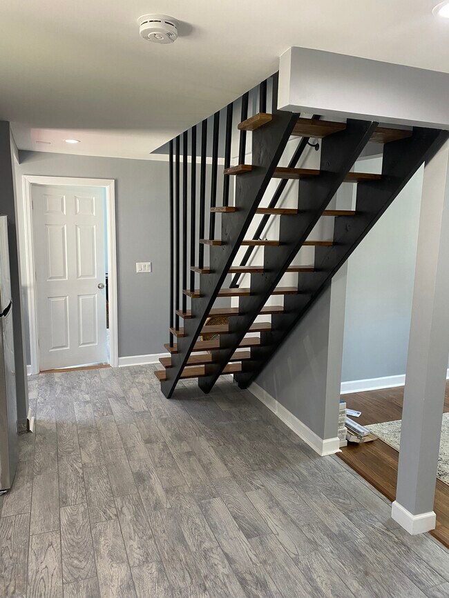 Building Photo - 136 West St