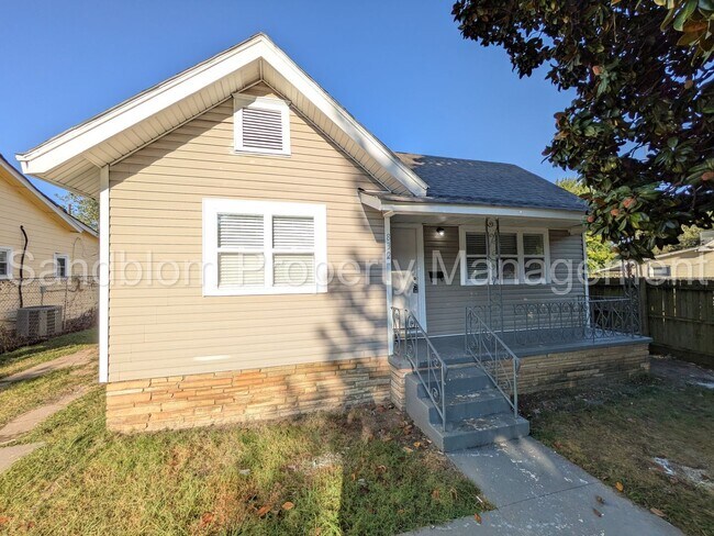 Primary Photo - For Lease | Kendall-Whittier | 3 bed, 2 ba...