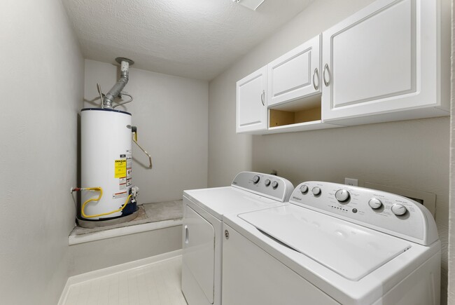 Building Photo - 17 N Spiral Vine Cir
