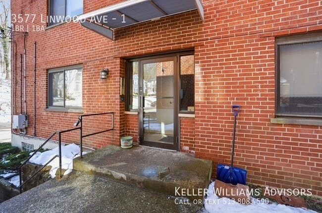 Building Photo - 3577 Linwood Ave