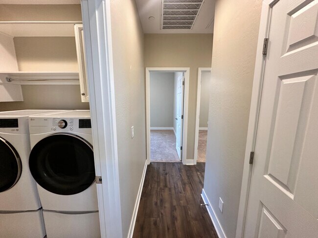 Building Photo - 28394 N 132nd Ave.