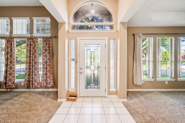 Building Photo - 5512 Charleston Dr