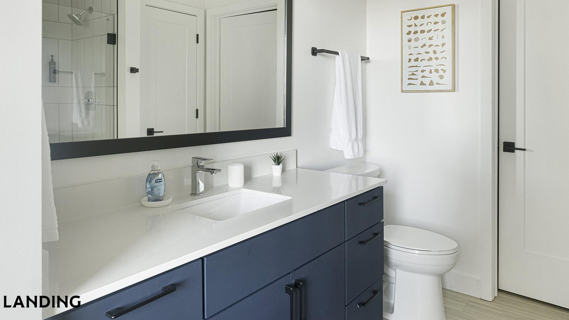 Building Photo - 1007 S Mint St