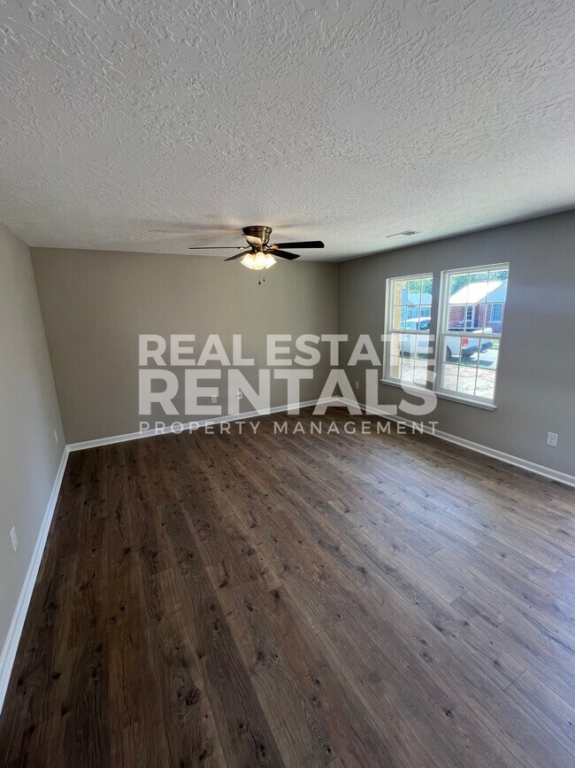Building Photo - 802 Raley St