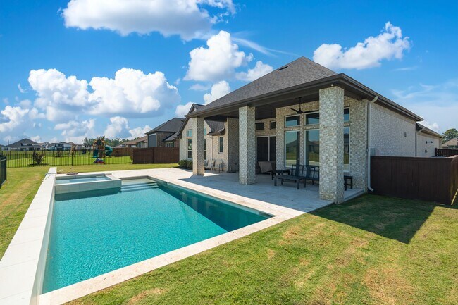 Building Photo - 25018 Pavonia Lake Ln