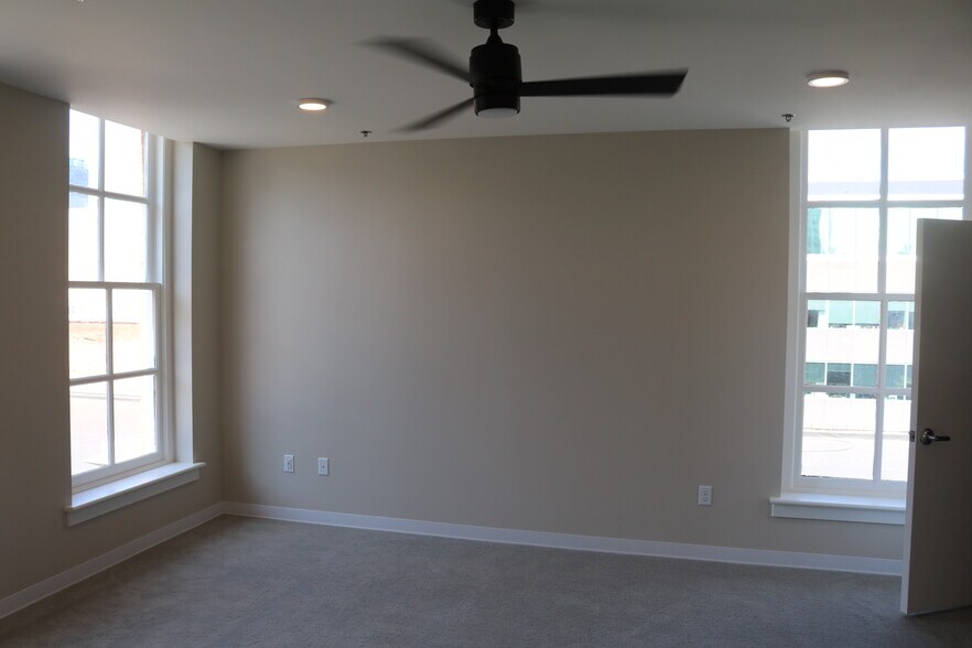 Master Bedroom - 628 Washington St