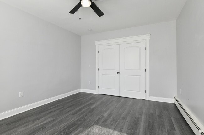 Building Photo - 540 61st St