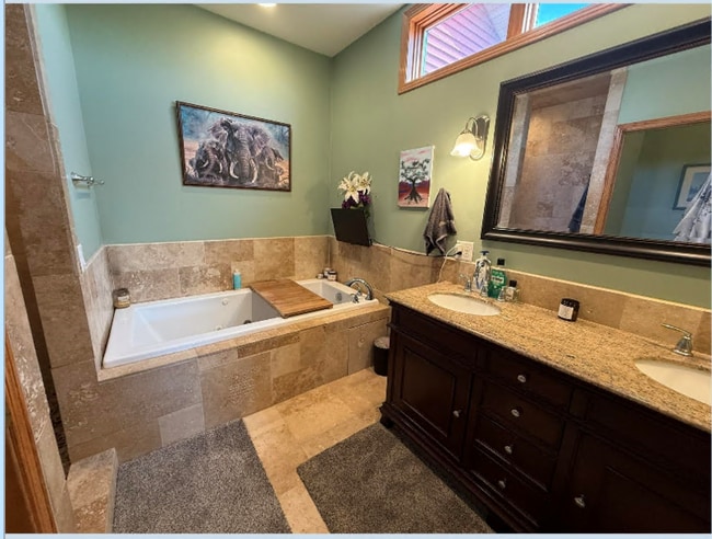Building Photo - 4363 Memorial Cir
