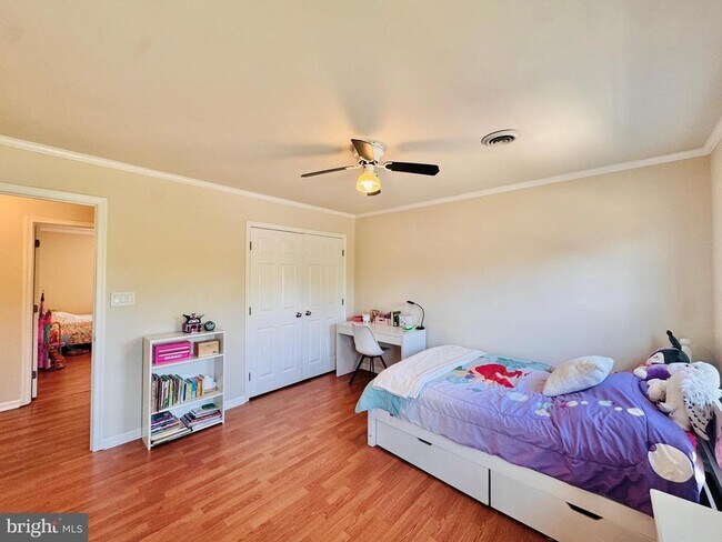 Building Photo - 5 Averil Ct