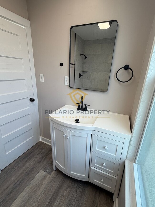 Building Photo - Large 4 bedroom Home in THe Monon Yard Neighborhood, Available NOW!
