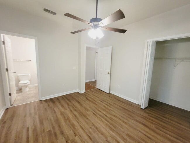 Building Photo - 2770 Weaver Dr