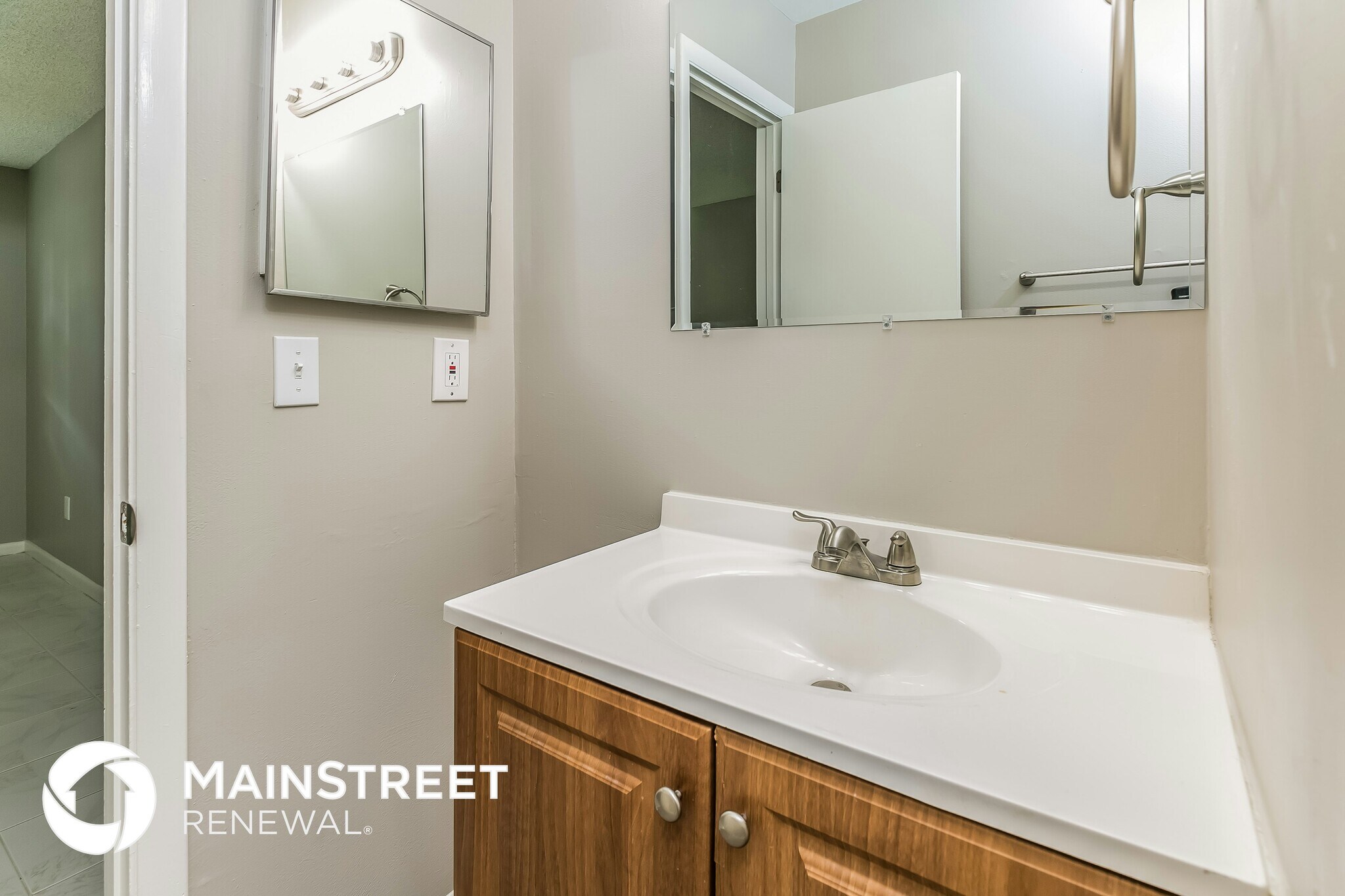 Building Photo - 5940 S Rue Rd